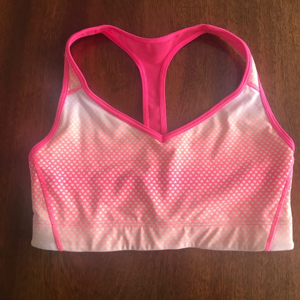Player VSX Victoria’s Secret sports bra
