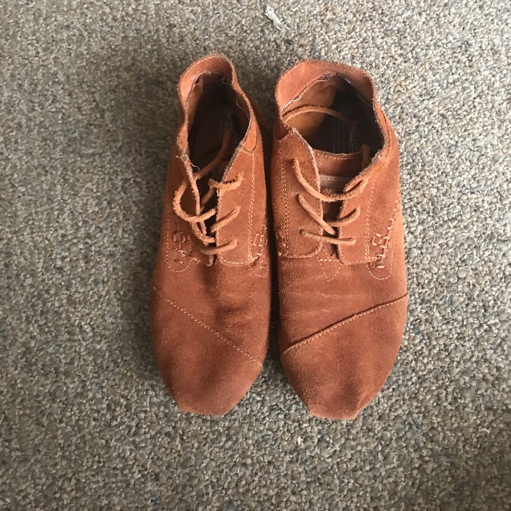 Toms moccasins