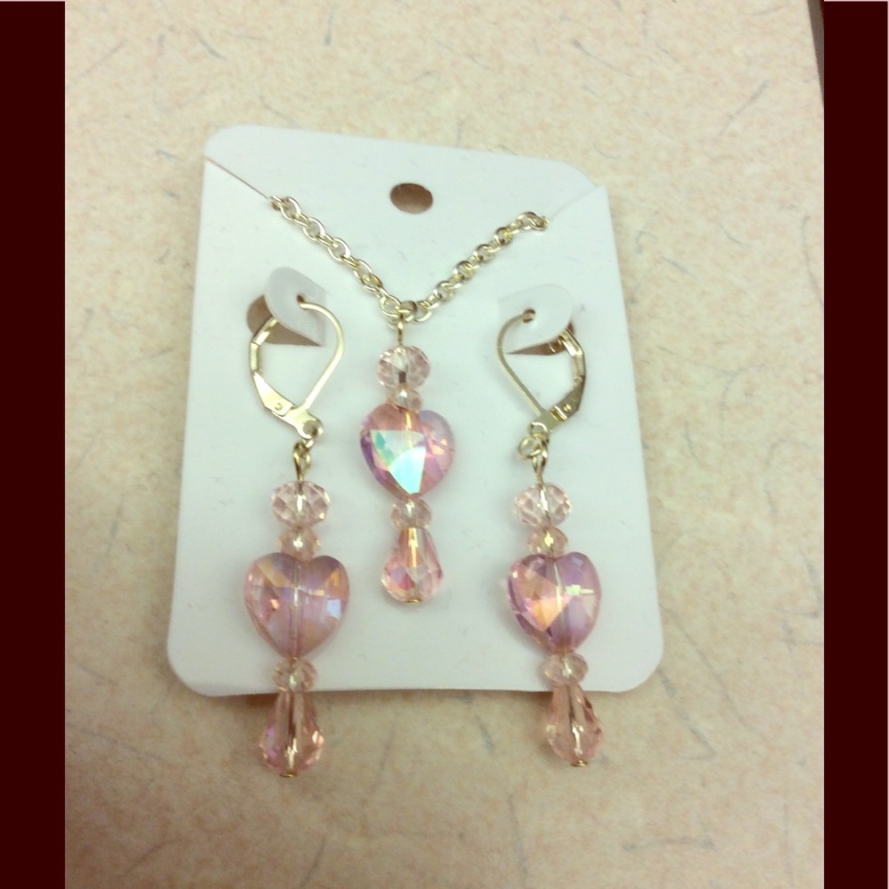 Pink crystalesque with hearts -necklace & earrings