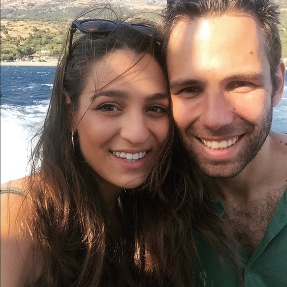 Meet your Posher, Sofia - Picture 2 of 4