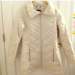 North Face cream puff jacket size M