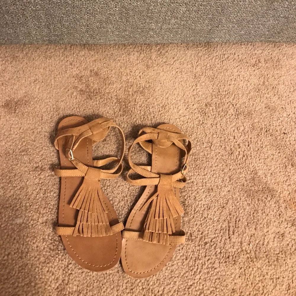 Moccasin style suede sandals