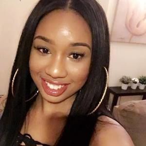 Meet your Posher, Hadley