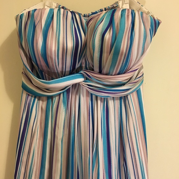Jessica Simpson Dresses & Skirts - 🔴PRICE DROP🔴 Jessica Simpson satin twist dress