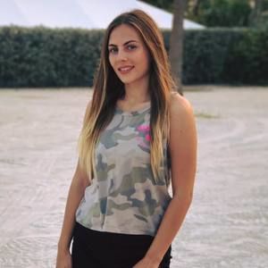 Meet your Posher, Daniella