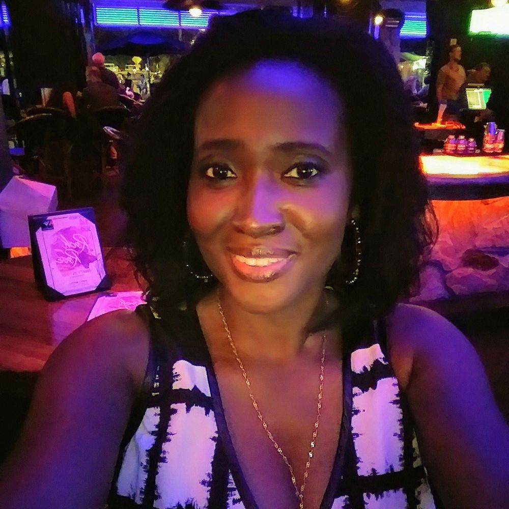 Meet your Posher, Juana