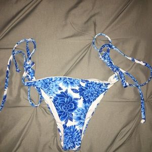 Frankie’s Bikinis “Marley” bottoms in Blue Dhalia