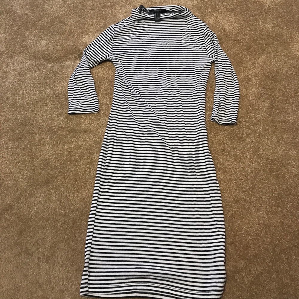 Forever 21 fitted dress Small