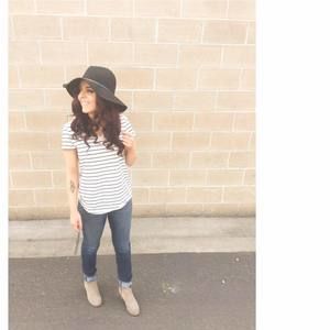 Meet your Posher, Sydnee