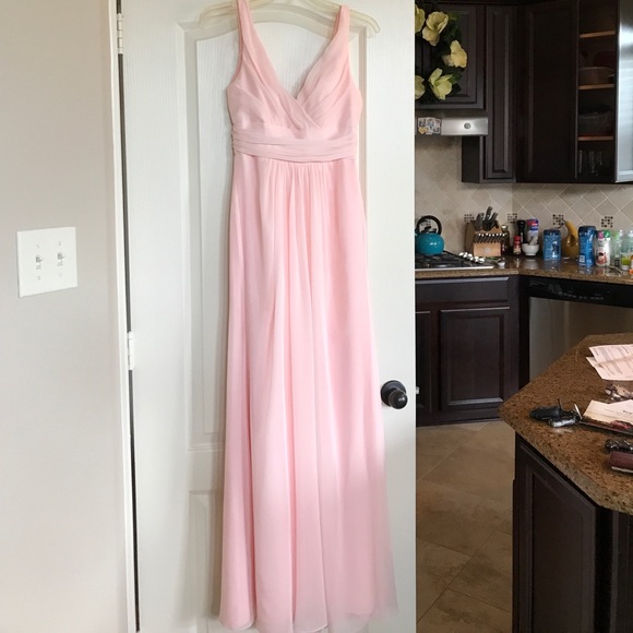 Baby pink formal gown - Picture 2 of 8