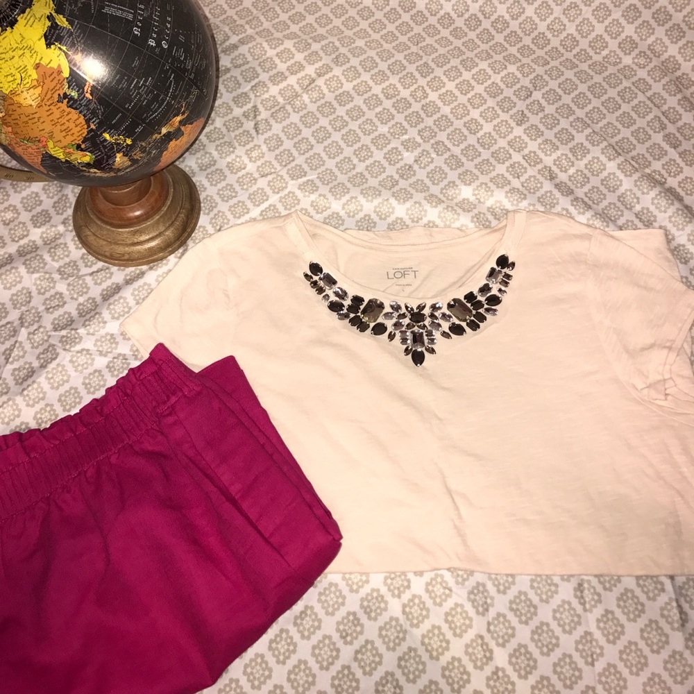 Beautiful detailed neckline top in great condition