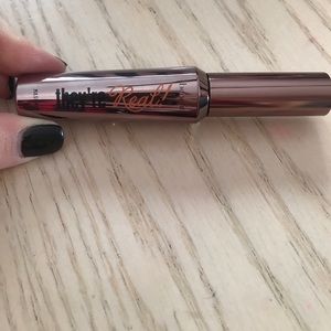 Benefit they’re real mascara