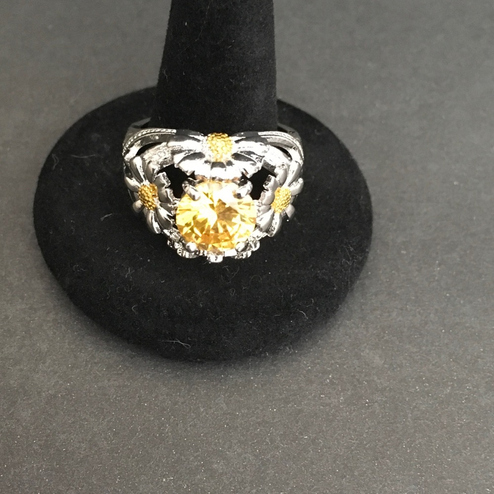 🌻georgous sunflower ring