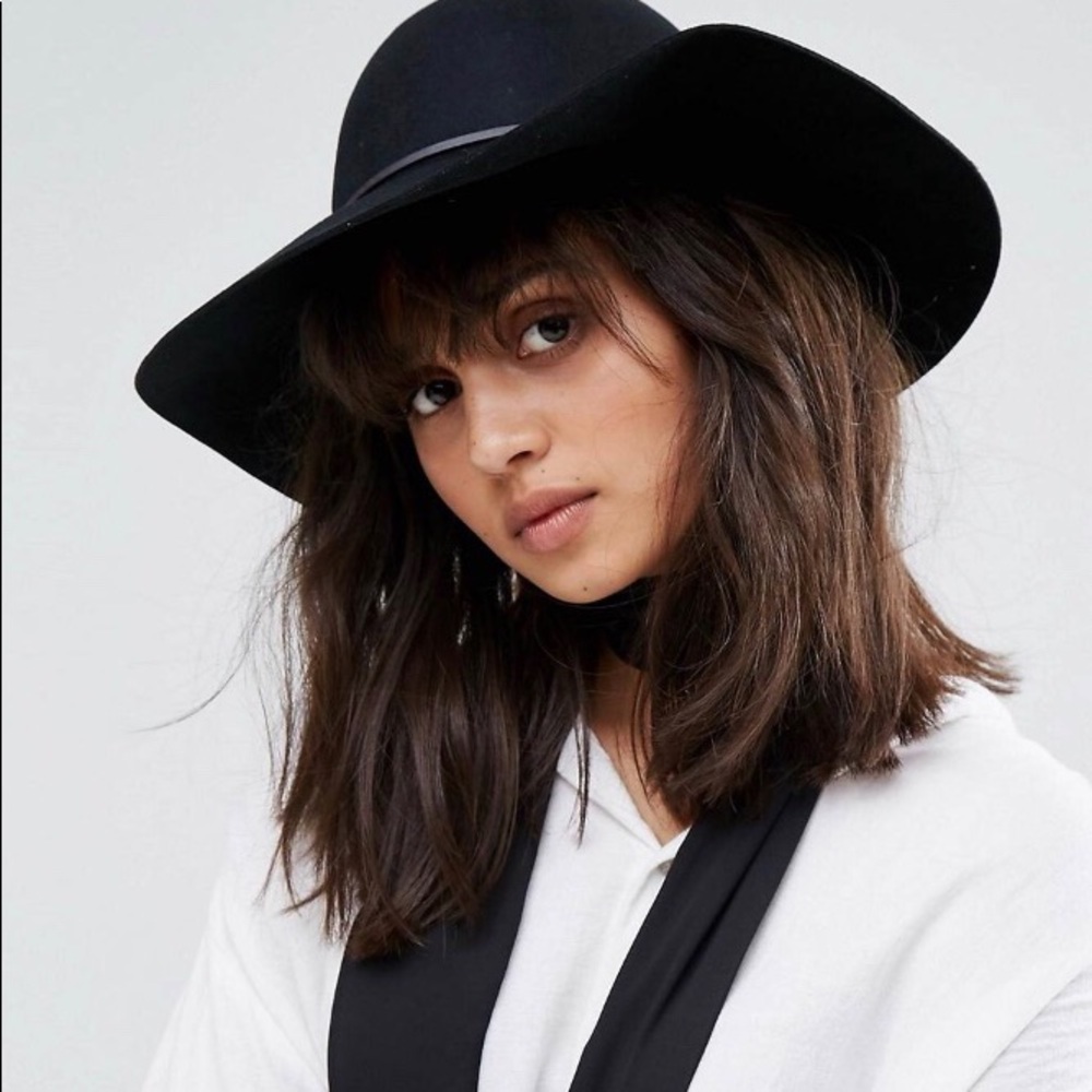 SOLD - ASOS Wool Hat