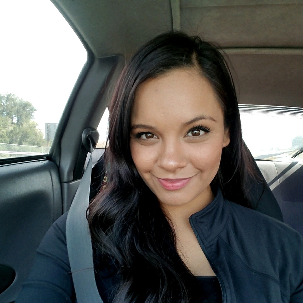 Meet your Posher, Kayla