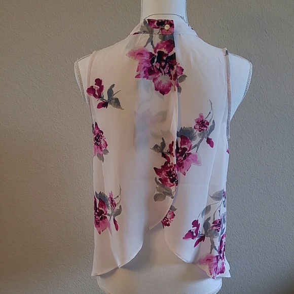 Forever 21 Blouse - Picture 2 of 4