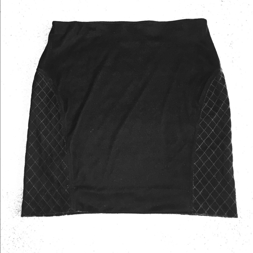 Vera Wang Simply Vera Black Velvet Knit Skirt