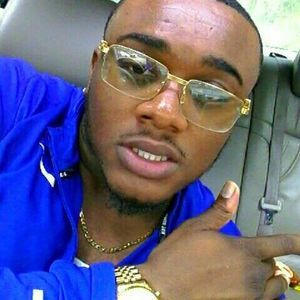 Meet your Posher, Devonte