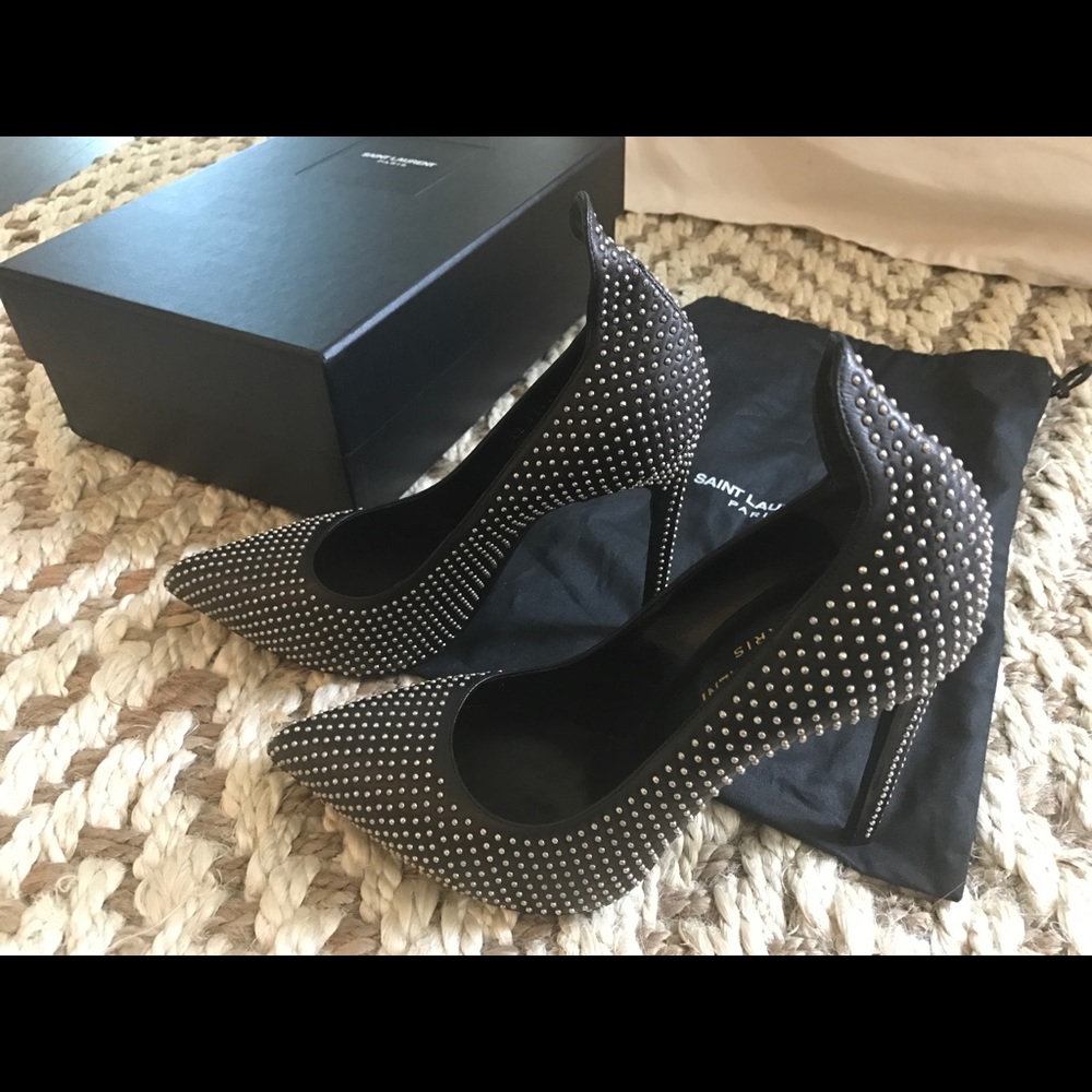 Worn once saint Laurent studded pumps