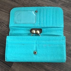 Kirra teal wallet
