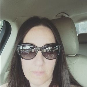 Meet your Posher, Dyan