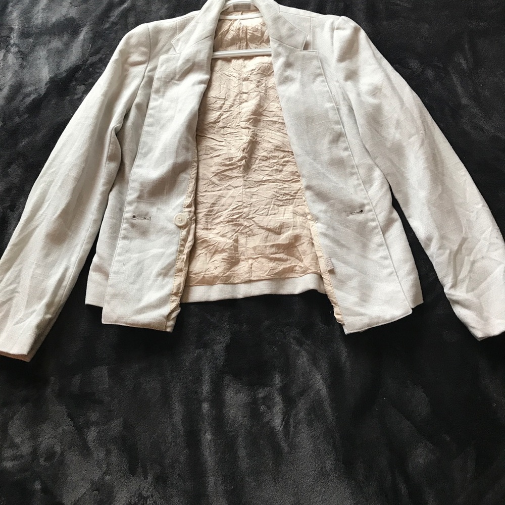 Beige blazer size 7/8