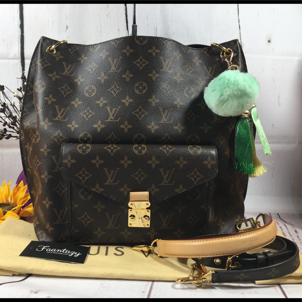 ❌❌SOLD❌❌LOUIS VUITTON METIS HOBO