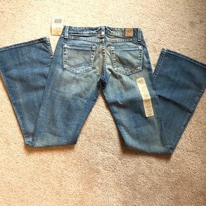 NWT BKE Buckle Starlite Stretch Flare 26x31.5R