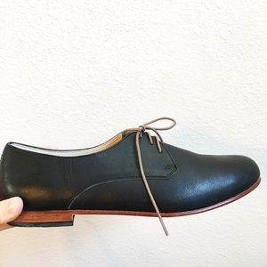 Nisolo “Oliver” oxfords