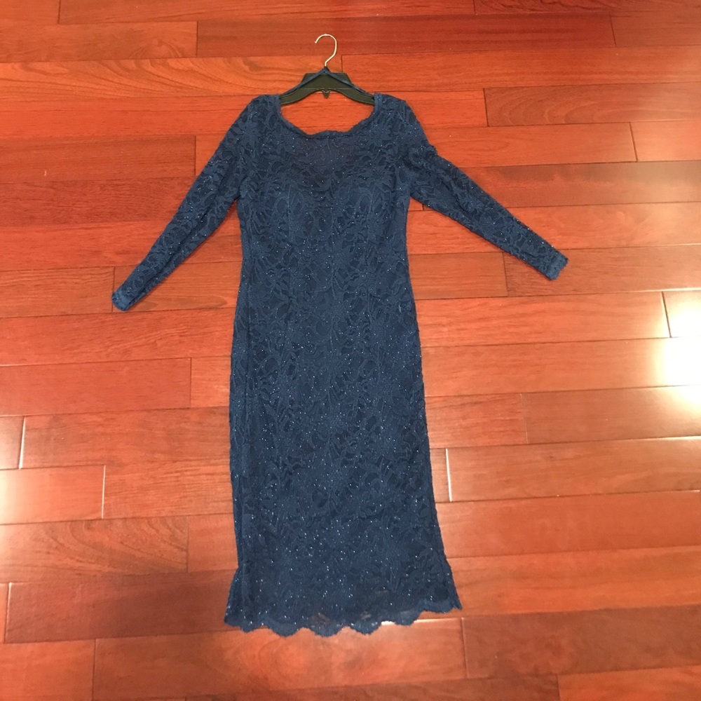 Elegant lace cocktail dress.