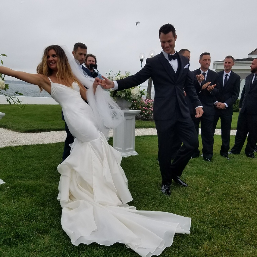 Couture Carol Hannah Pherousa wedding gown