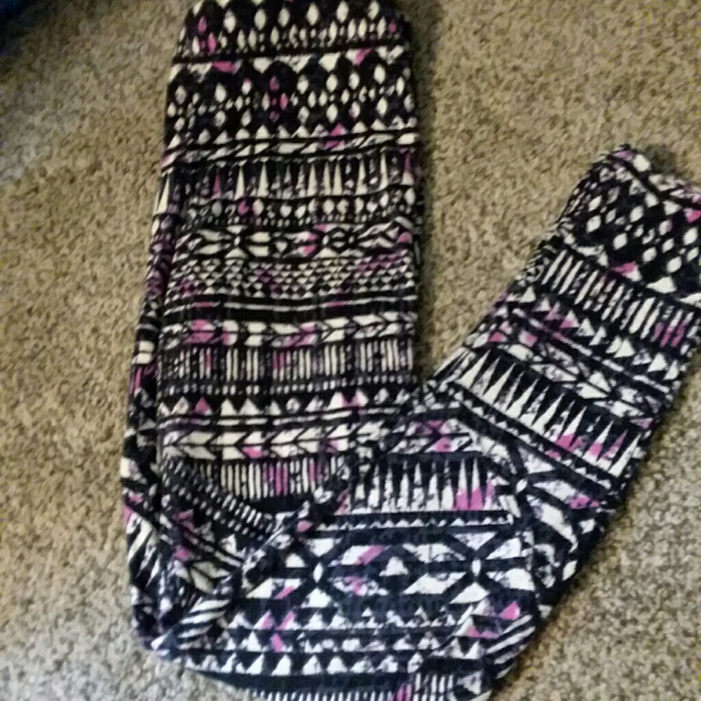 Express pattern leggings