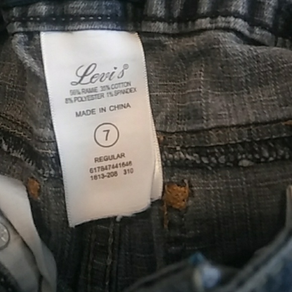 Jeans - Picture 2 of 3