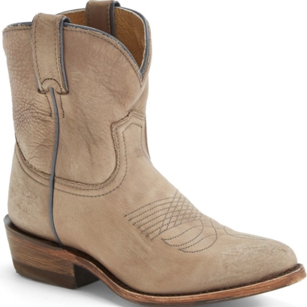 Frye Billy Short “Distressed” Tan