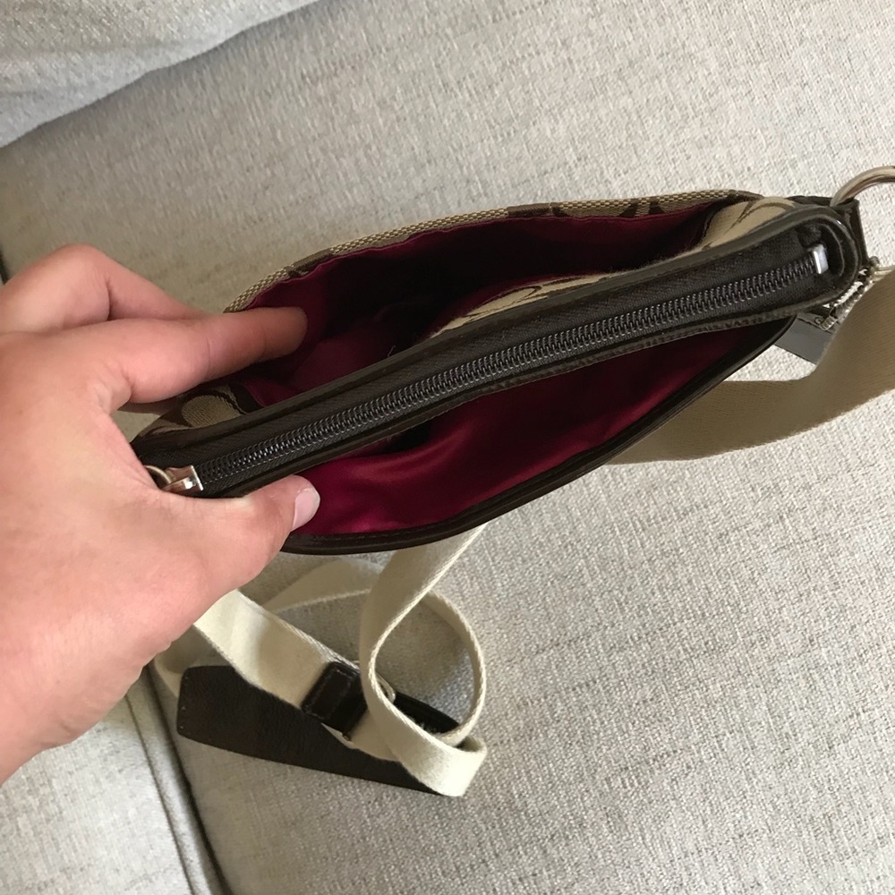 Coach Crossbody Bag - Picture 4 of 4