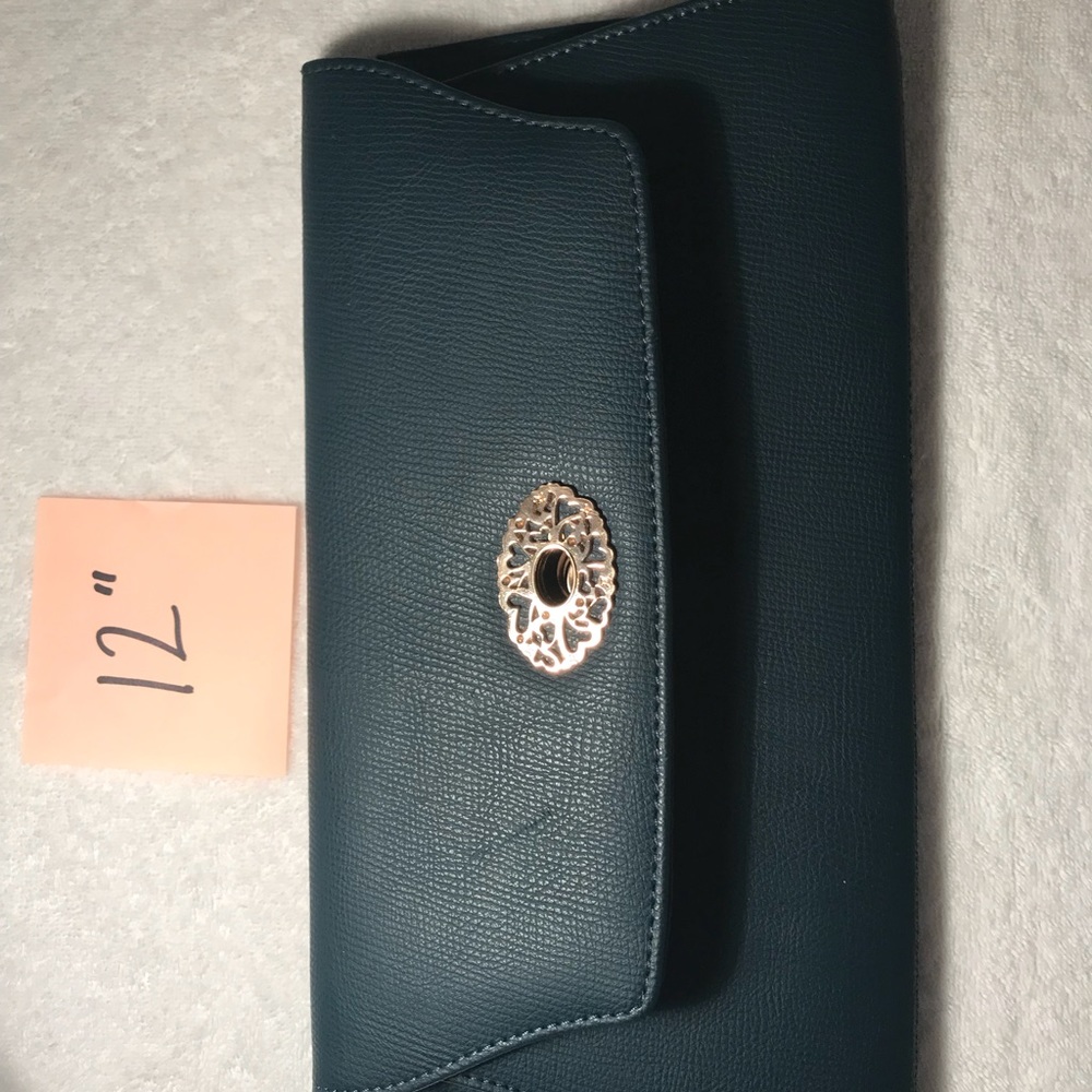 Retro Clutch