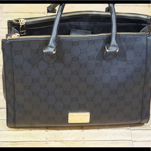 ❤️Bebe Alexis black tote❤️ - Picture 2 of 5