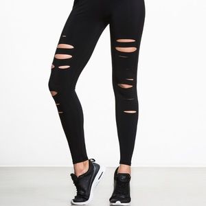Alo Yoga Ripped Warrior Leggings - XS