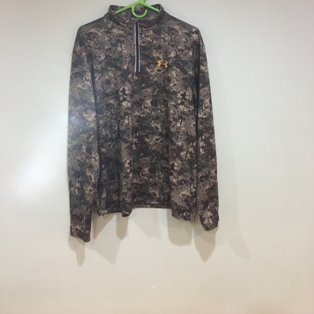 Under armour quarter zip digital camo sweater MD
