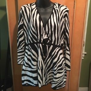 Micheal Kors Zebra Print Sweater 1X cute