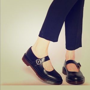 Worn once ! Dr. Martens Smooth Mary Janes