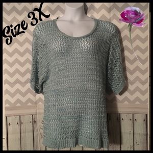 💥FREE w/ PURCHASE OR $3 Crocheted Top Size 3X💥