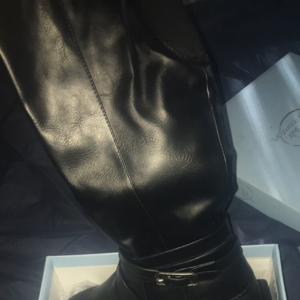 Size9, Wide Calf boots, Life Stride:Simply Comfort