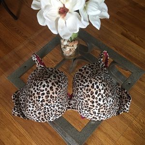 🛍Make Offer- Cacique Leopard Plunge Bra   46DDD