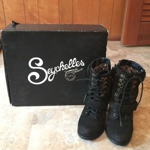 Seychelles black romance boots