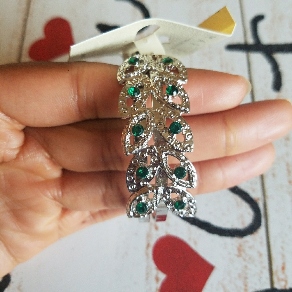 Green Leaf Hoops