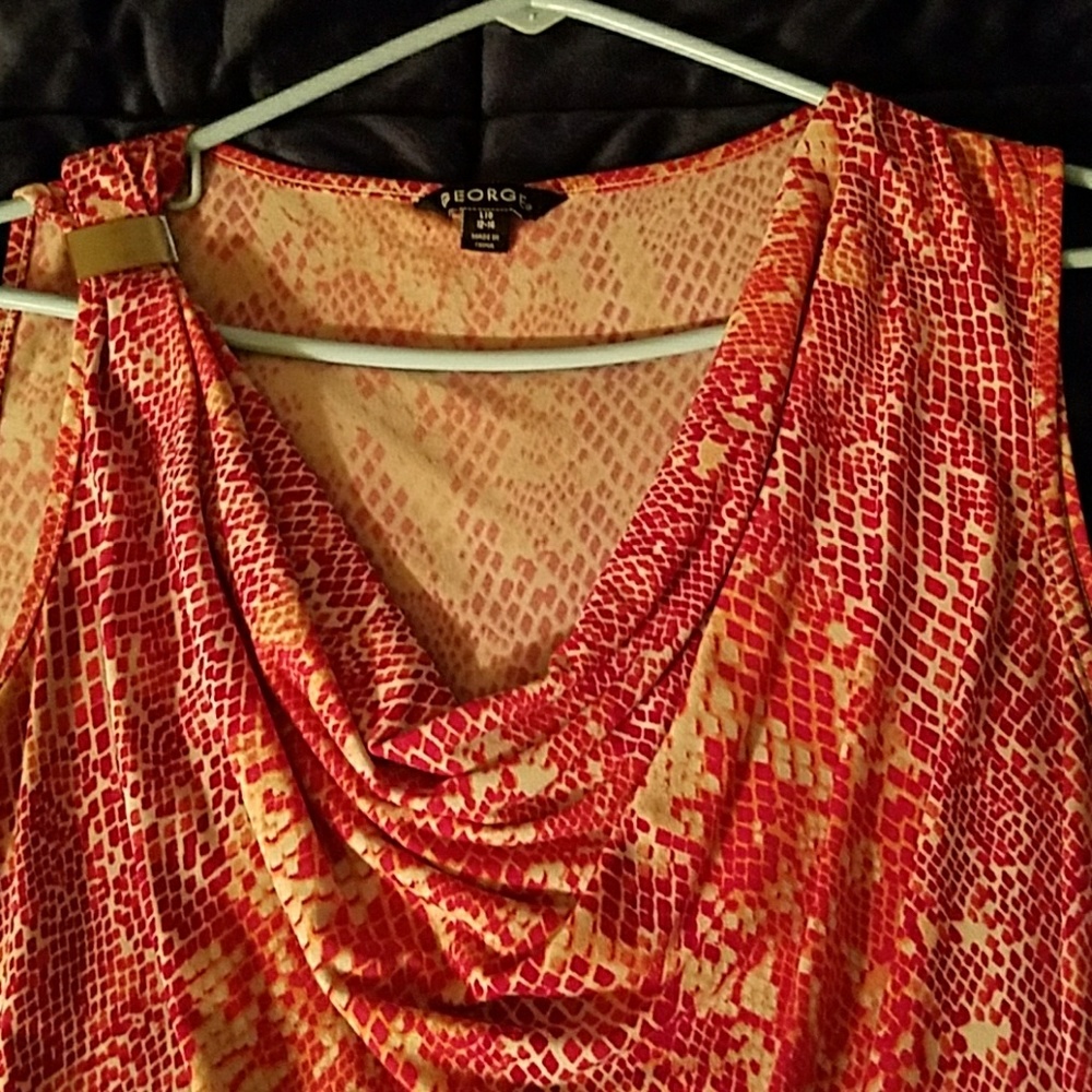 Blouse - Picture 2 of 3