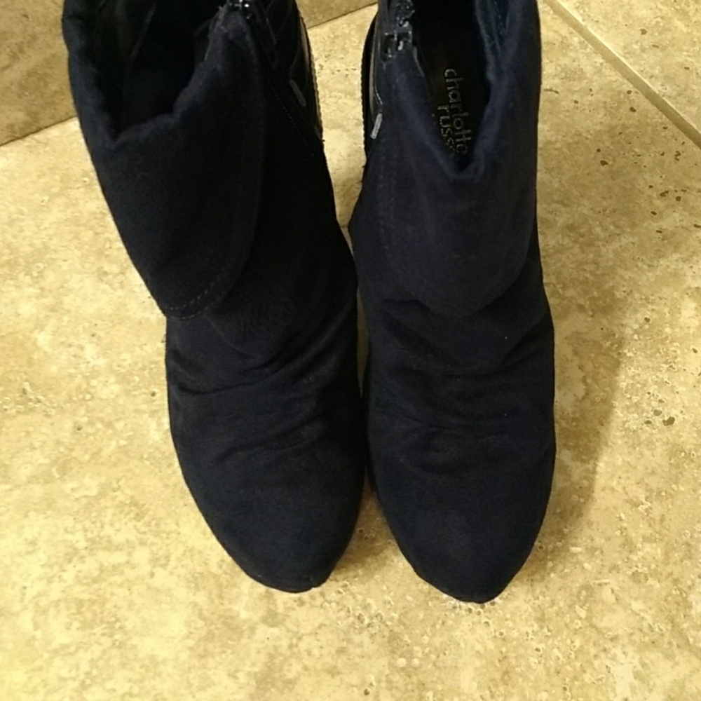 Charlotte Ruse New sexy navy booties - Picture 2 of 5