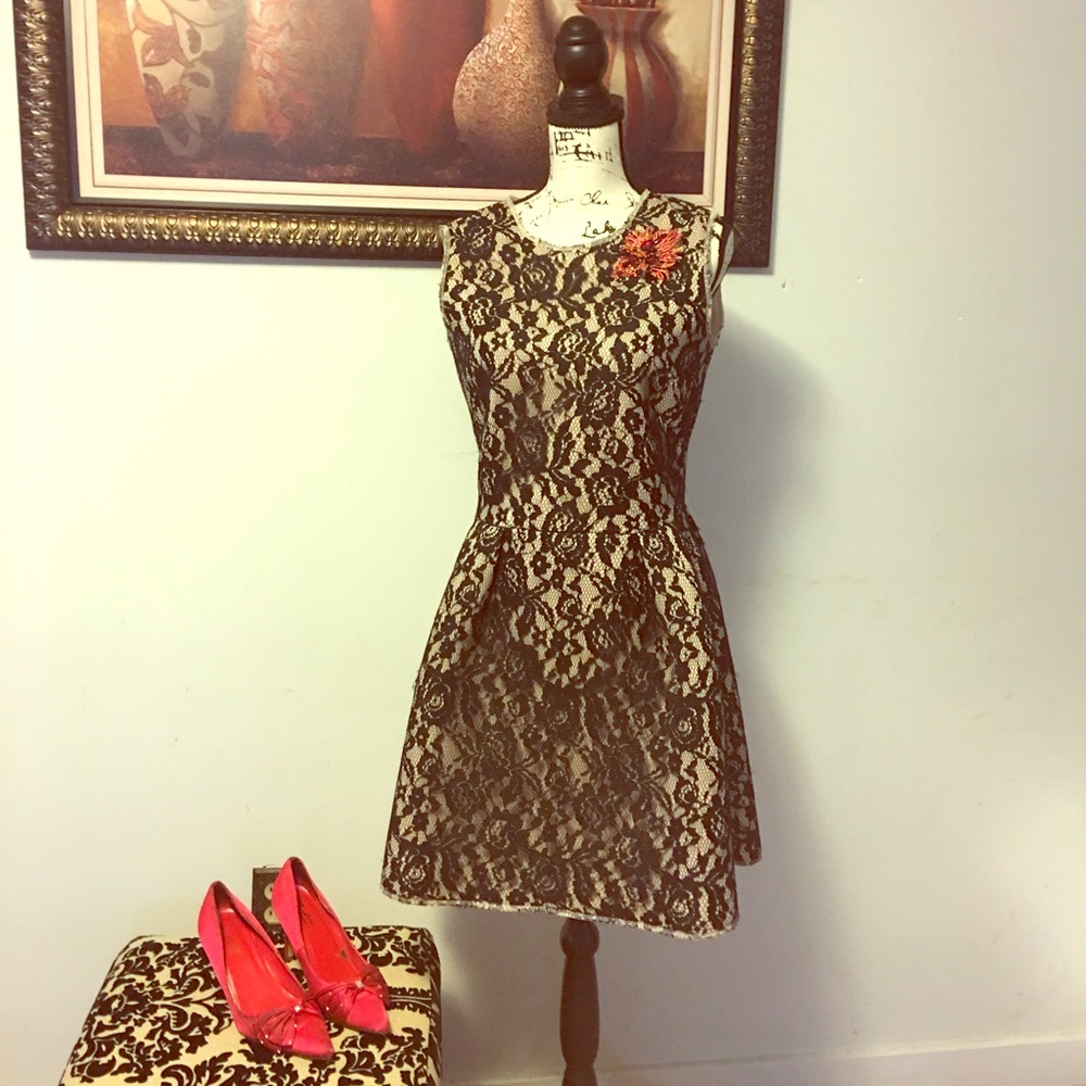 H&M nude and black lace dress size 14 nwot