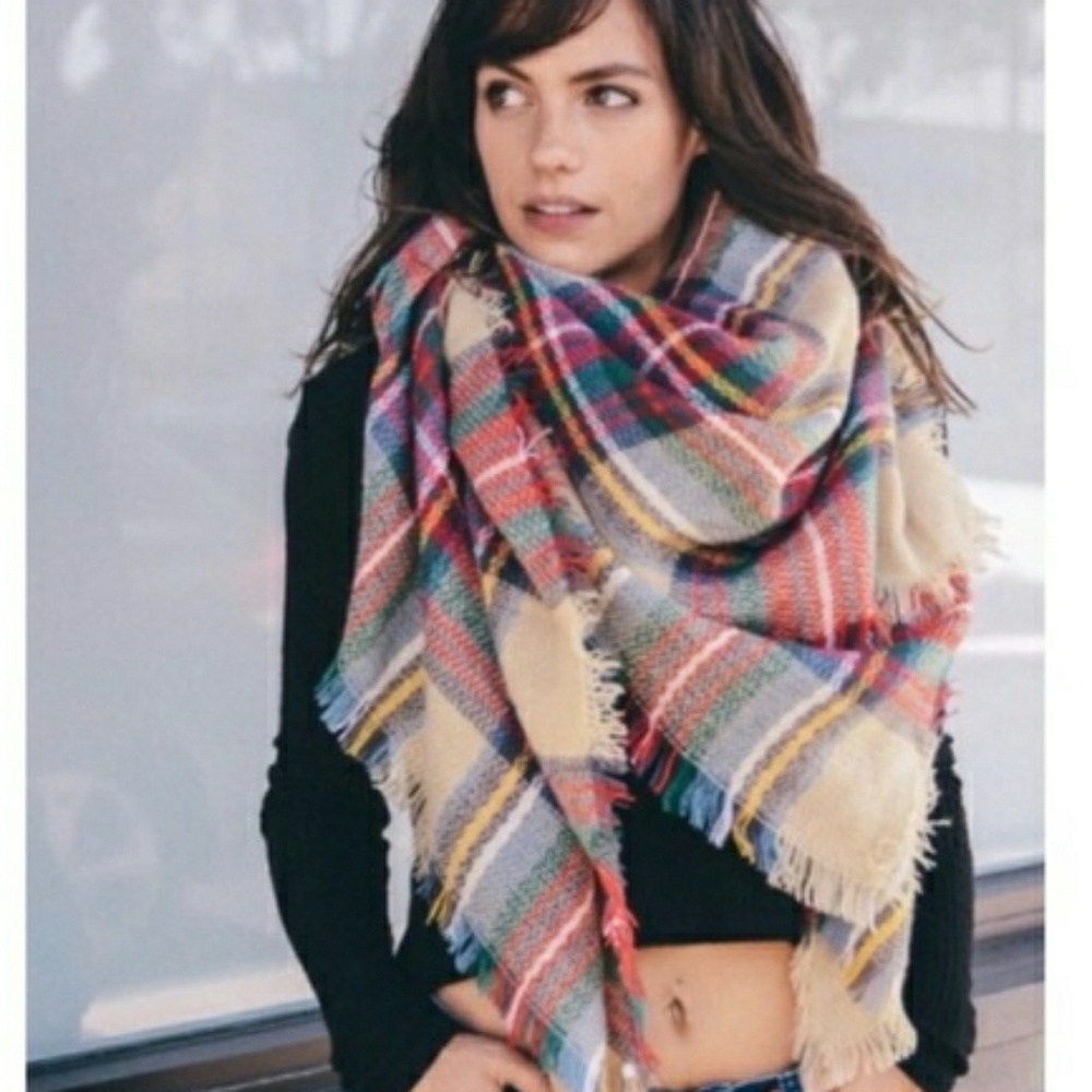 Plaid blanket scarf in khaki